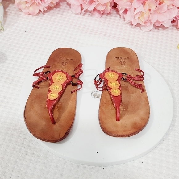 TRUE Religion Women's Leather Tan and Red Sandals Size 8 - Picture 7 of 9